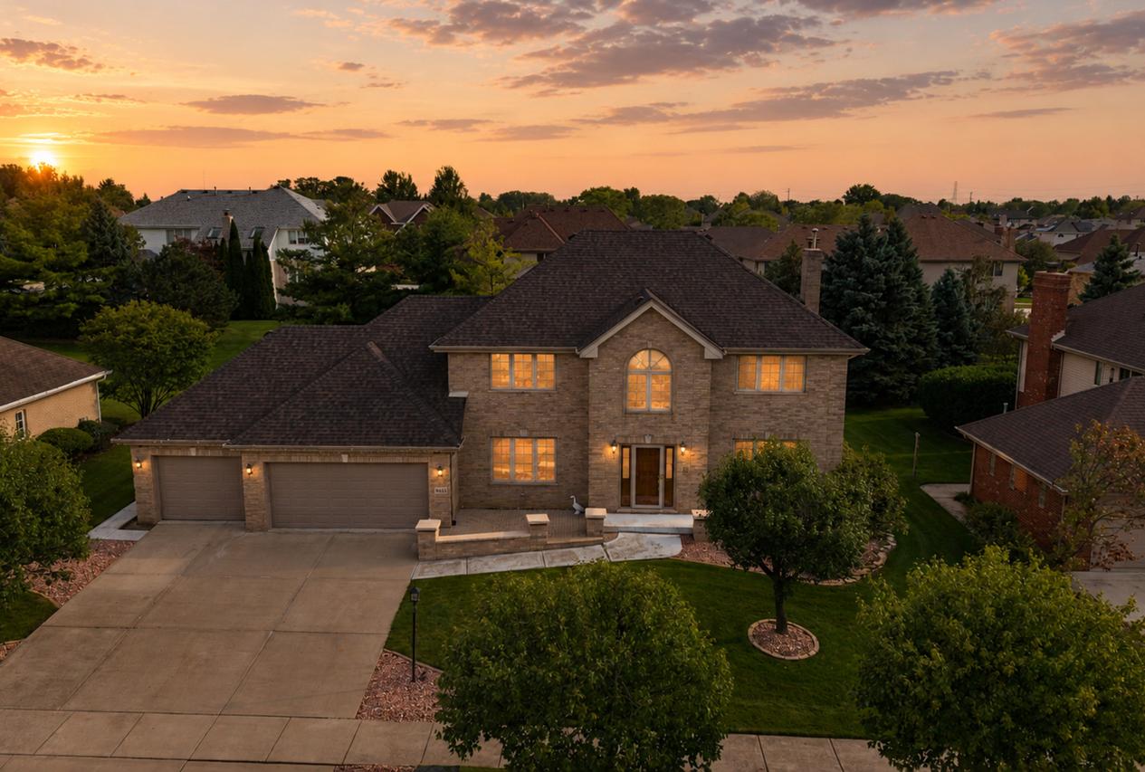 10433 Amber Ln., Orland Park, IL 60467