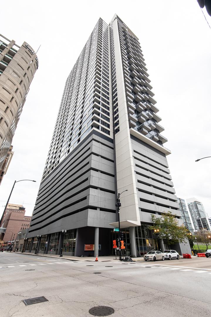 235 W Van Buren St. #2216, Chicago, IL 60607
