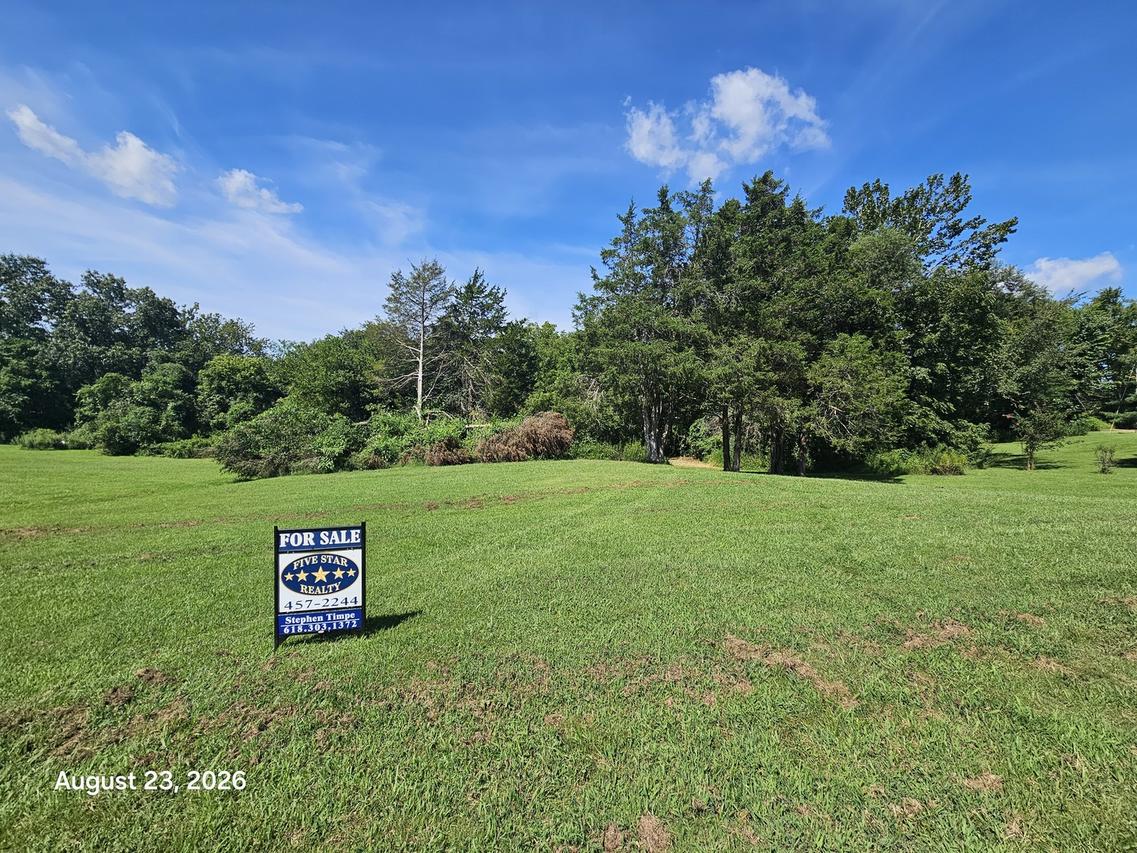 2035 Tamaroa Ln., Carbondale, IL 62902