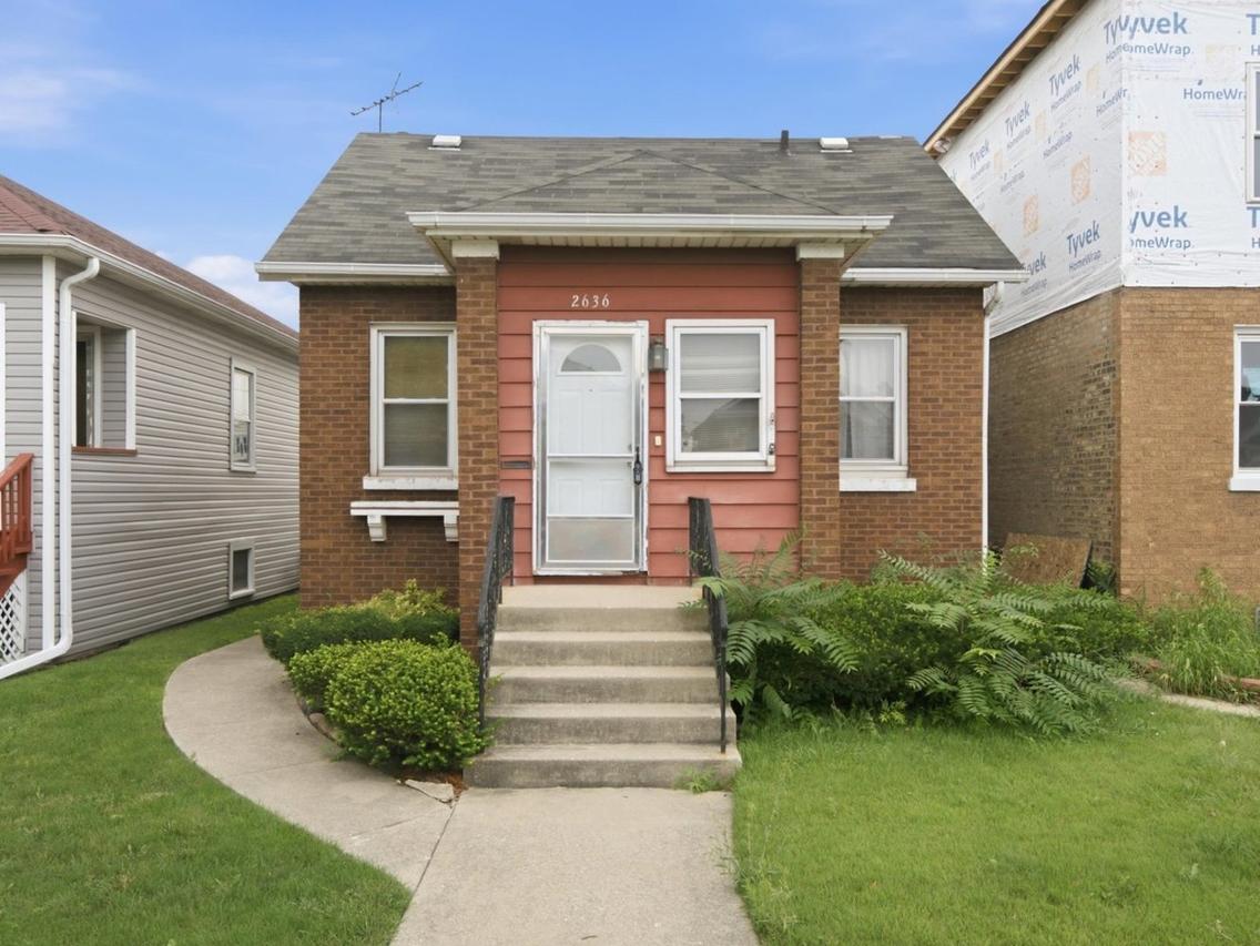2636 Kenilworth Ave., Berwyn, IL 60402