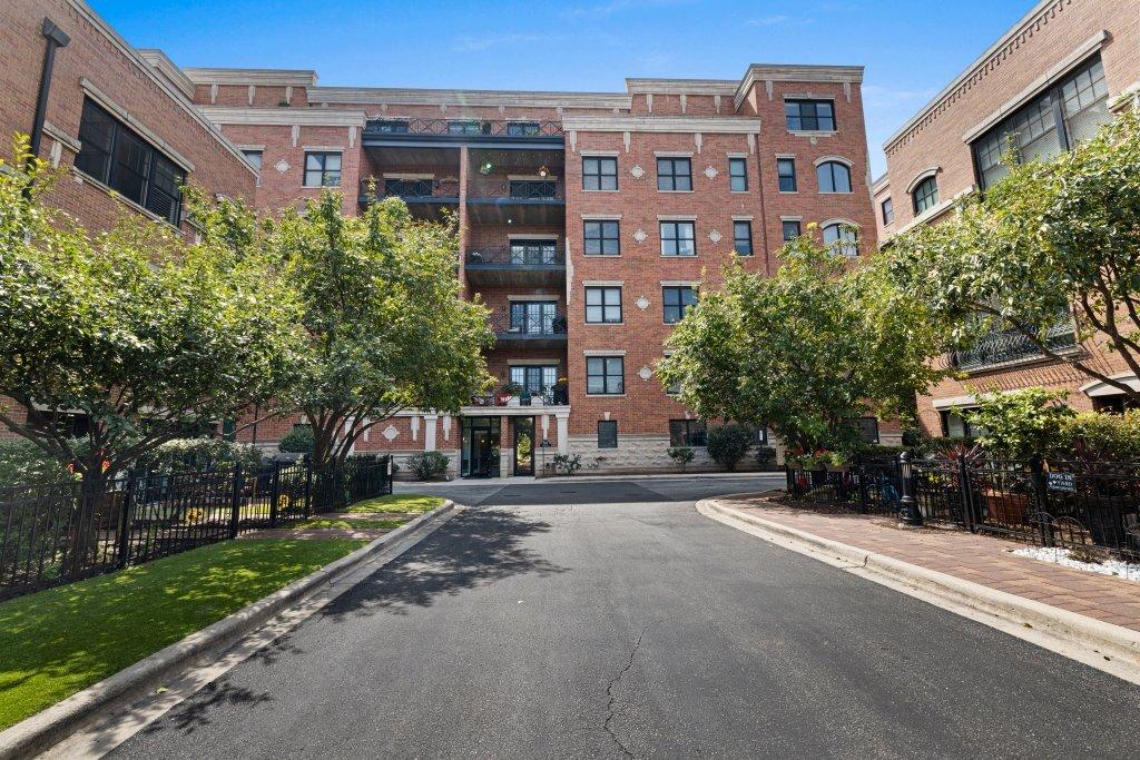 2811 N Bell Ave. #408, Chicago, IL 60618