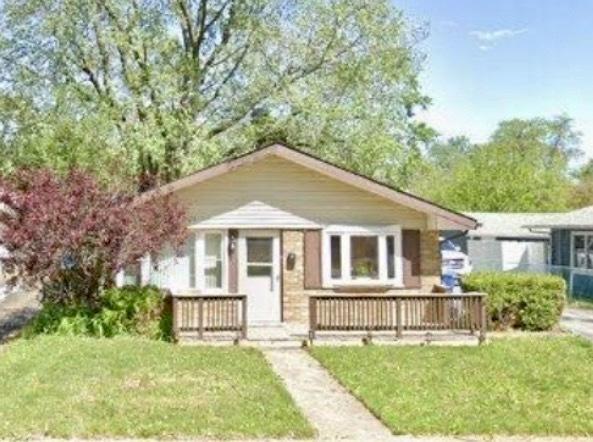 3041 Wallace Ave., Steger, IL 60475