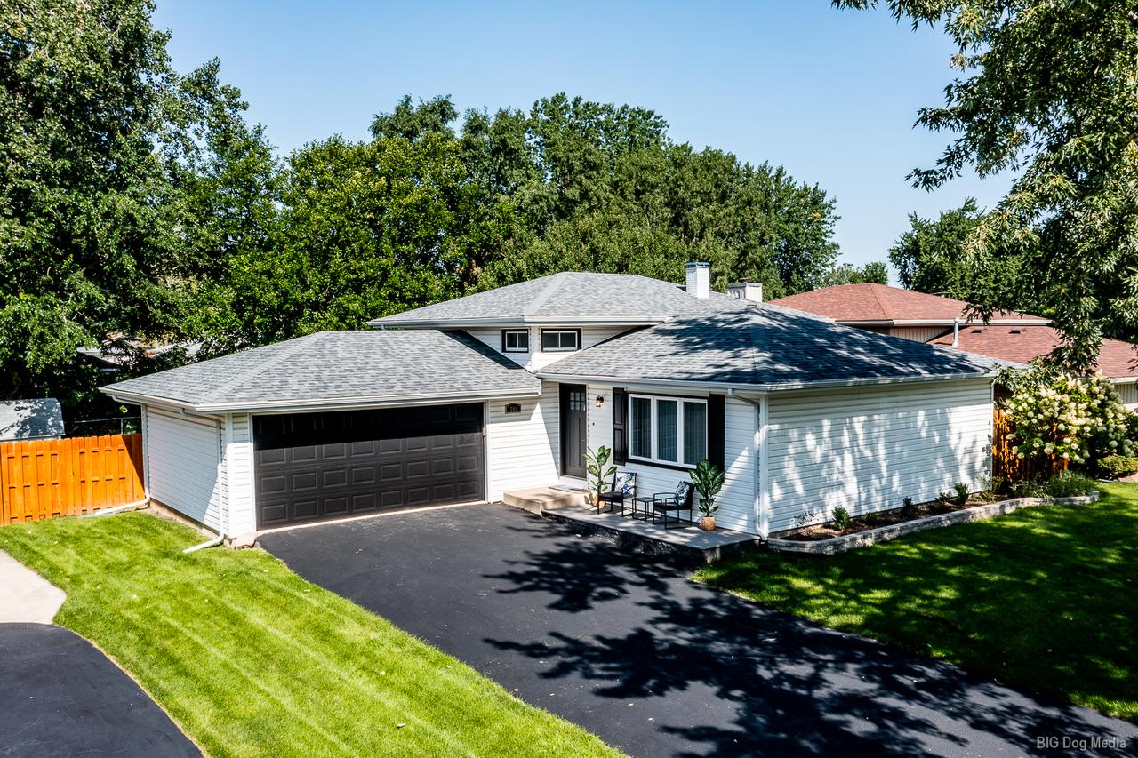 709 N Reef Rd., Lockport, IL 60441
