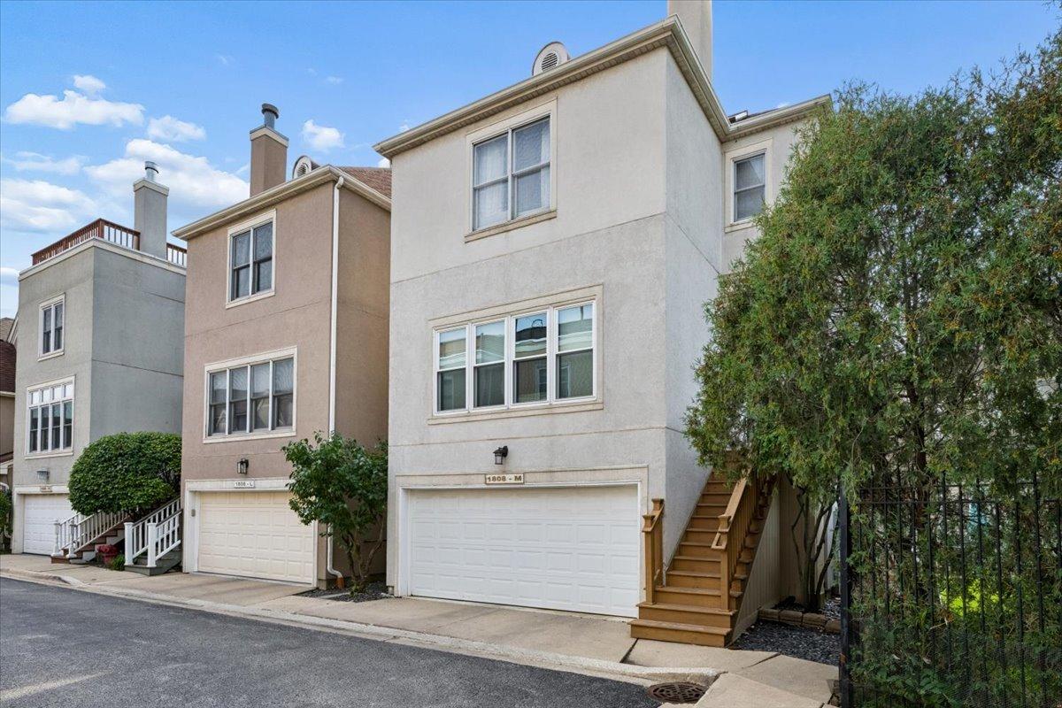 [Address Hidden by Seller], Chicago, IL 60614