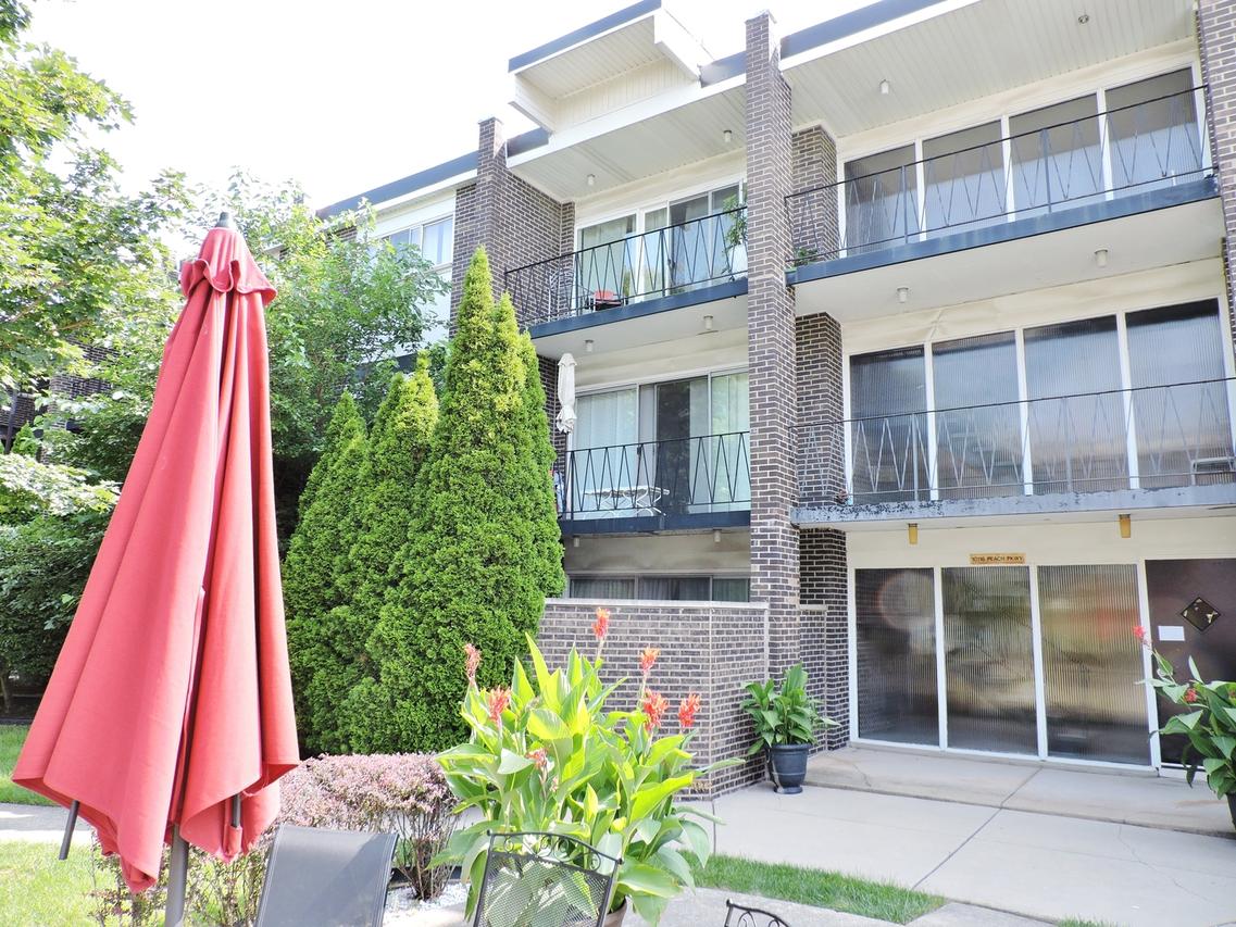 10116 Peach Pkwy. #N109, Skokie, IL 60076