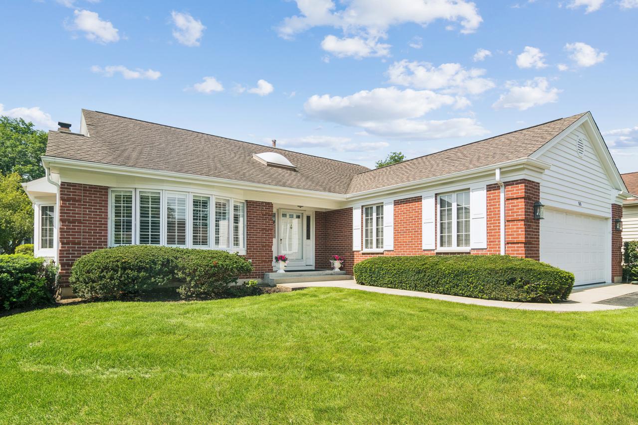 55 Brodick Ln., Inverness, IL 60067