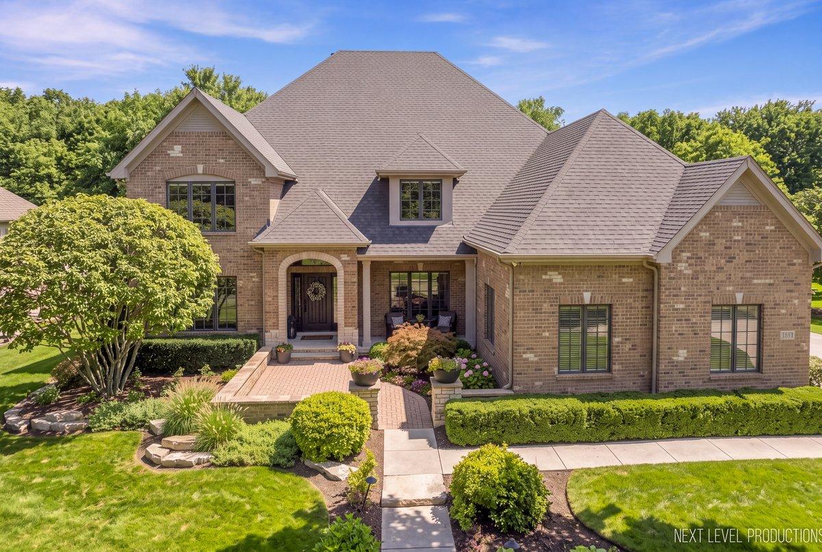 3016 Seiler Dr., Naperville, IL 60565
