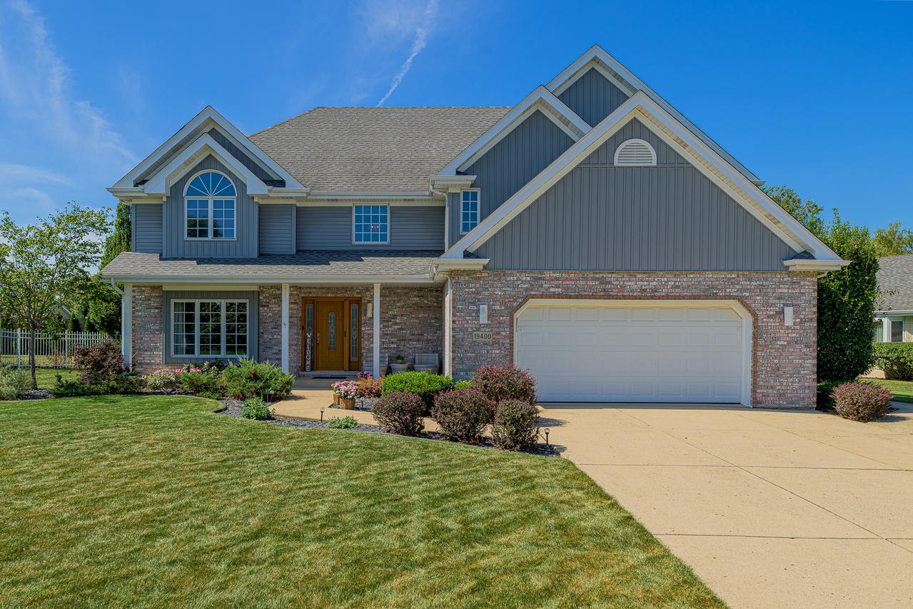 19400 Stonehenge Dr., Mokena, IL 60448
