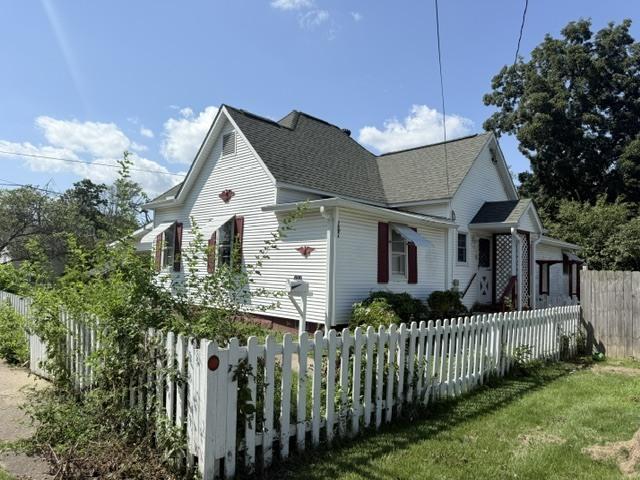 806 E Mckinley St., Marion, IL 62959