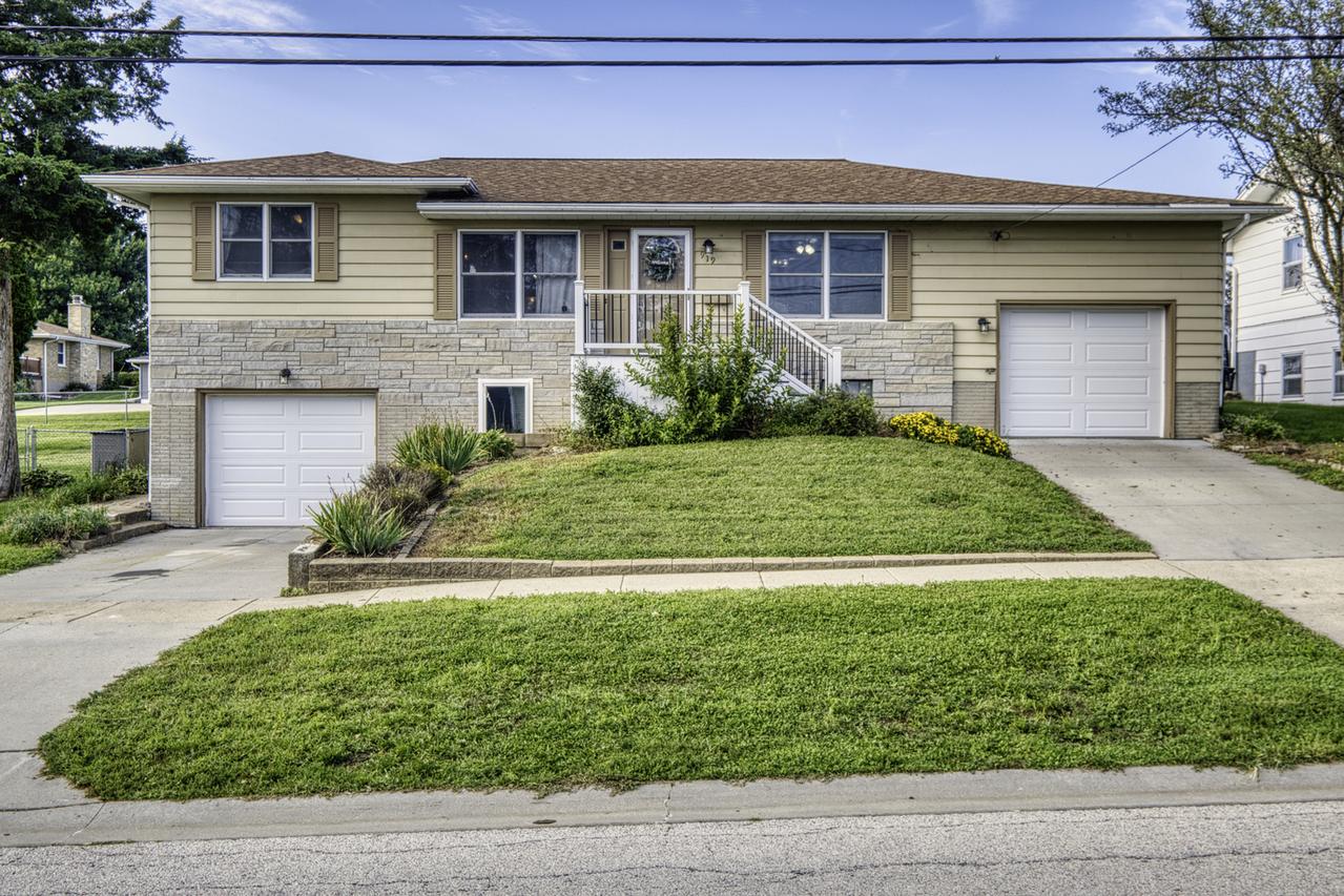 919 3rd Ave., Fulton, IL 61252