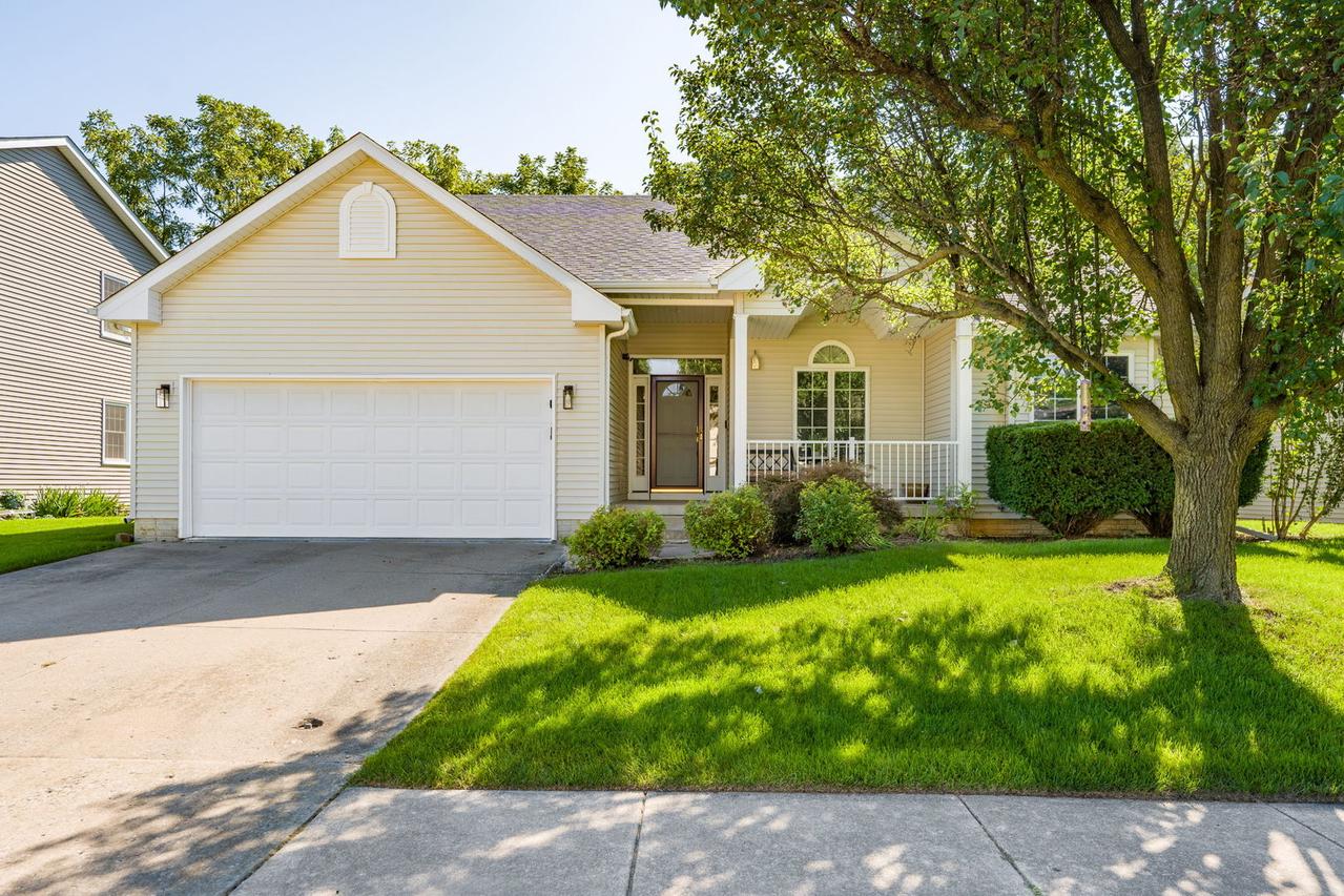 1029 16th Street Ct., Silvis, IL 61282