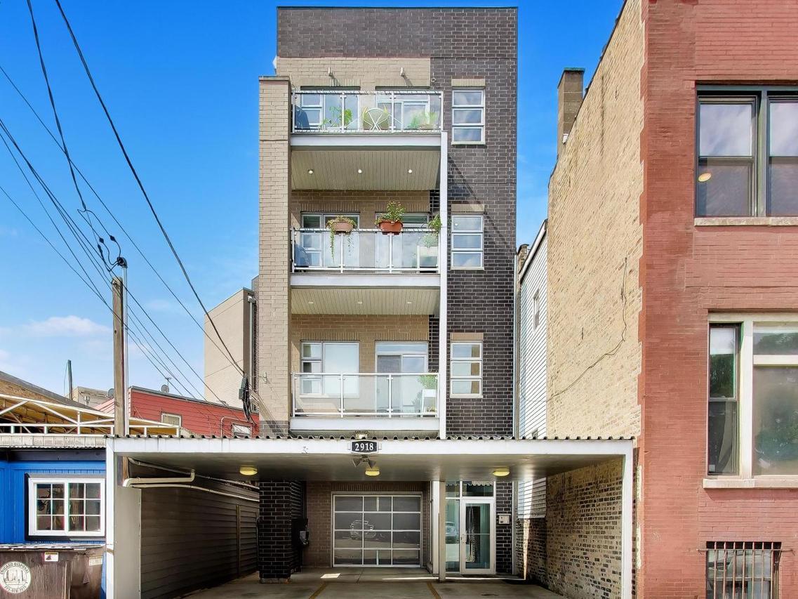 2918 N Lakewood Ave. #2, Chicago, IL 60657