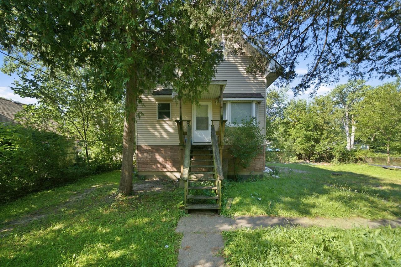 42396 N Willow St., Antioch, IL 60002