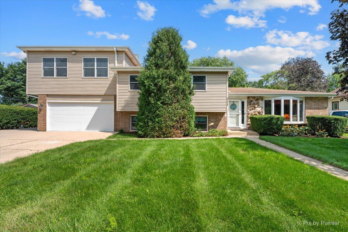 233 S Western Ave., Bartlett, IL 60103