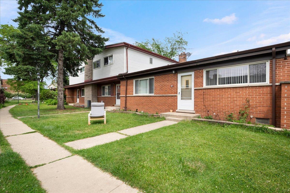 416 Glendale Rd., Glenview, IL 60025