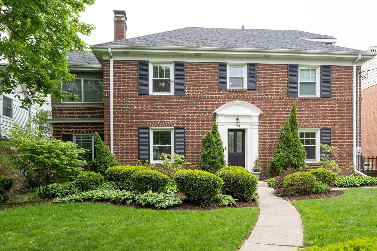 556 Winnetka Ave., Winnetka, IL 60093