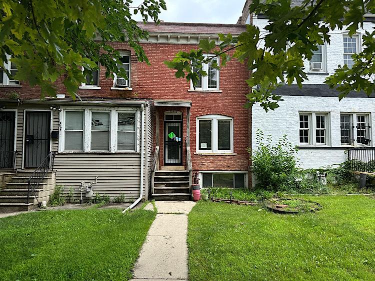 10509 S Corliss Ave., Chicago, IL 60628