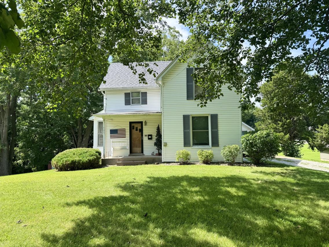 507 SE 4th Ave., Aledo, IL 61231