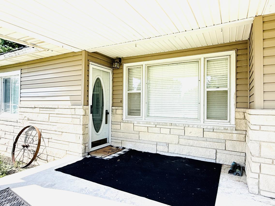 575 E Main St., Wellington, IL 60973