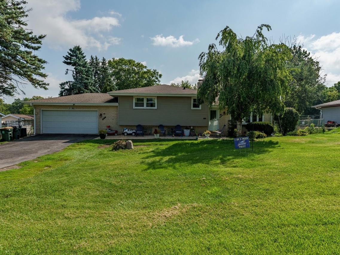 2N565 Euclid Ave., Glen Ellyn, IL 60137