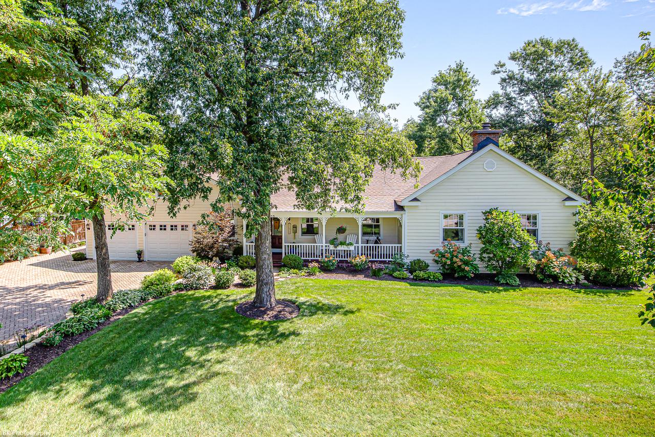 12513 S 76th Ave., Palos Heights, IL 60463
