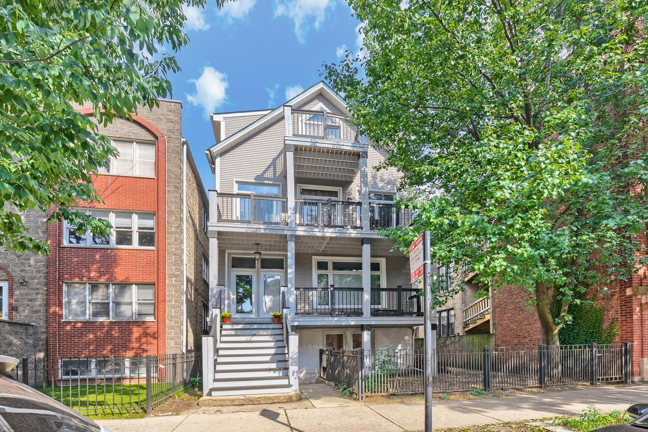 3405 N Seminary Ave., Chicago, IL 60657