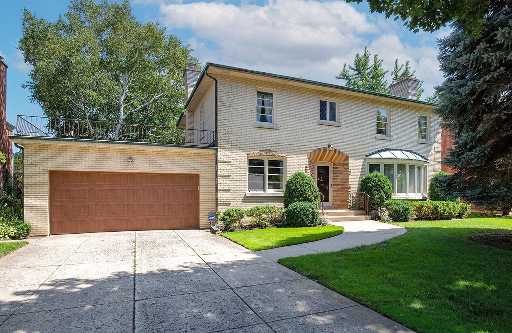 6733 N Navajo Ave., Lincolnwood, IL 60712