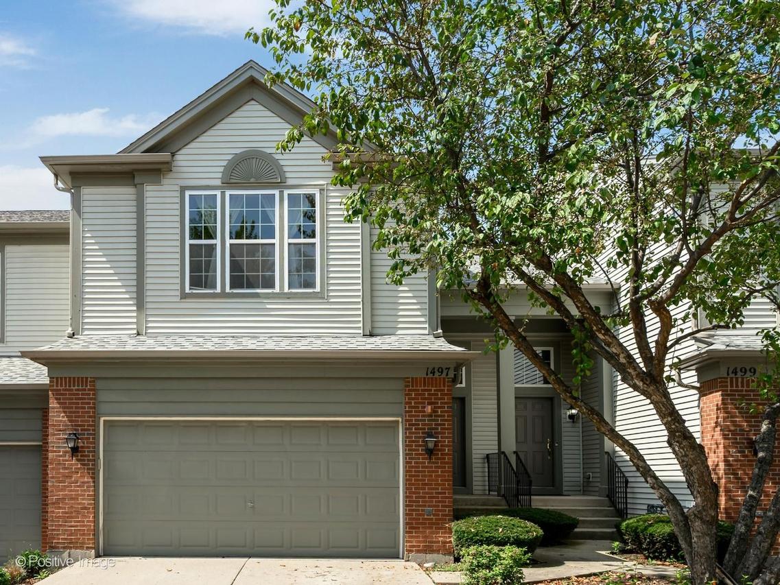 1497 Yellowstone Dr., Streamwood, IL 60107