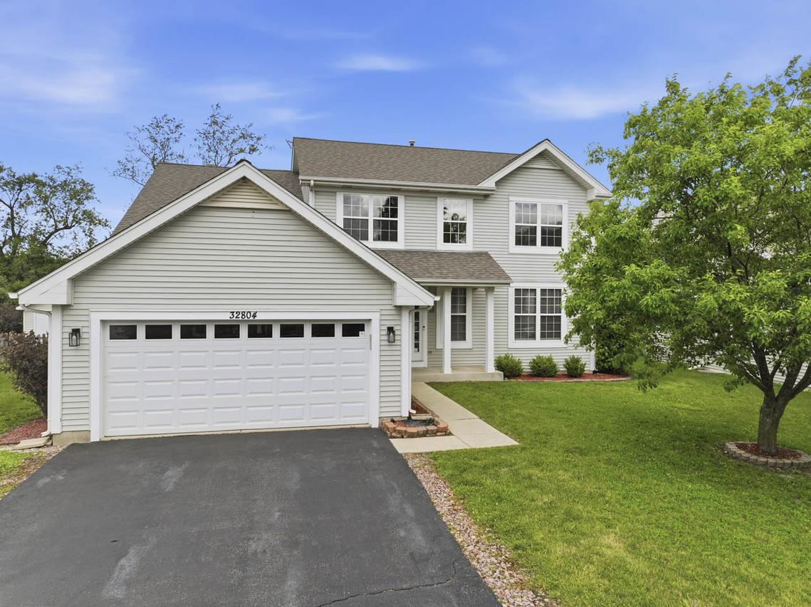 32804 Bending Creek Rd., Lakemoor, IL 60051