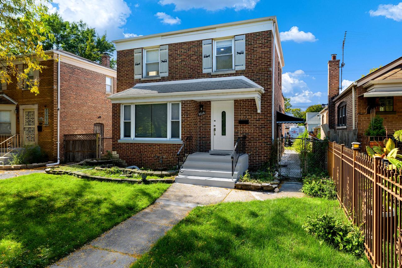 8826 S Jeffery Blvd., Chicago, IL 60617