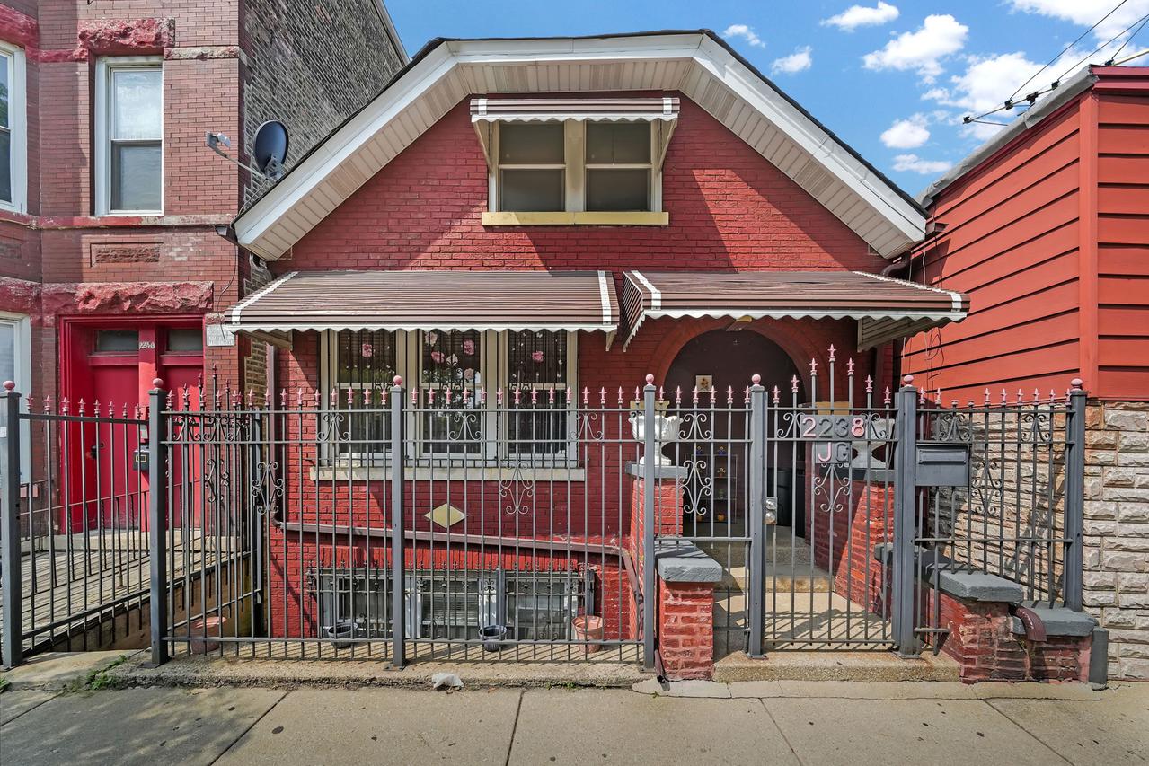 2238 S California Ave., Chicago, IL 60608