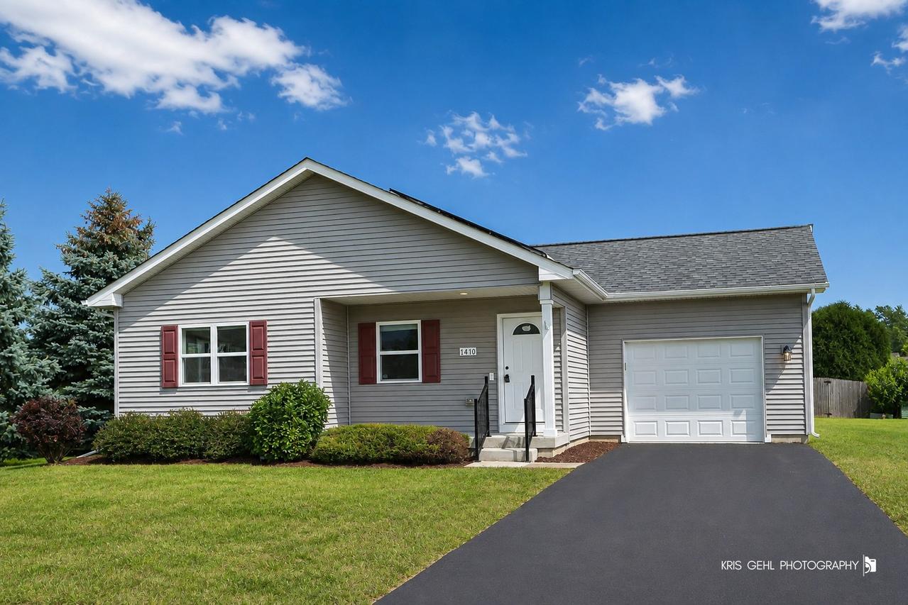 1410 Thomas Dr., Woodstock, IL 60098
