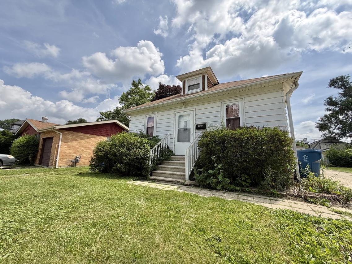 14613 Avers Ave., Midlothian, IL 60445