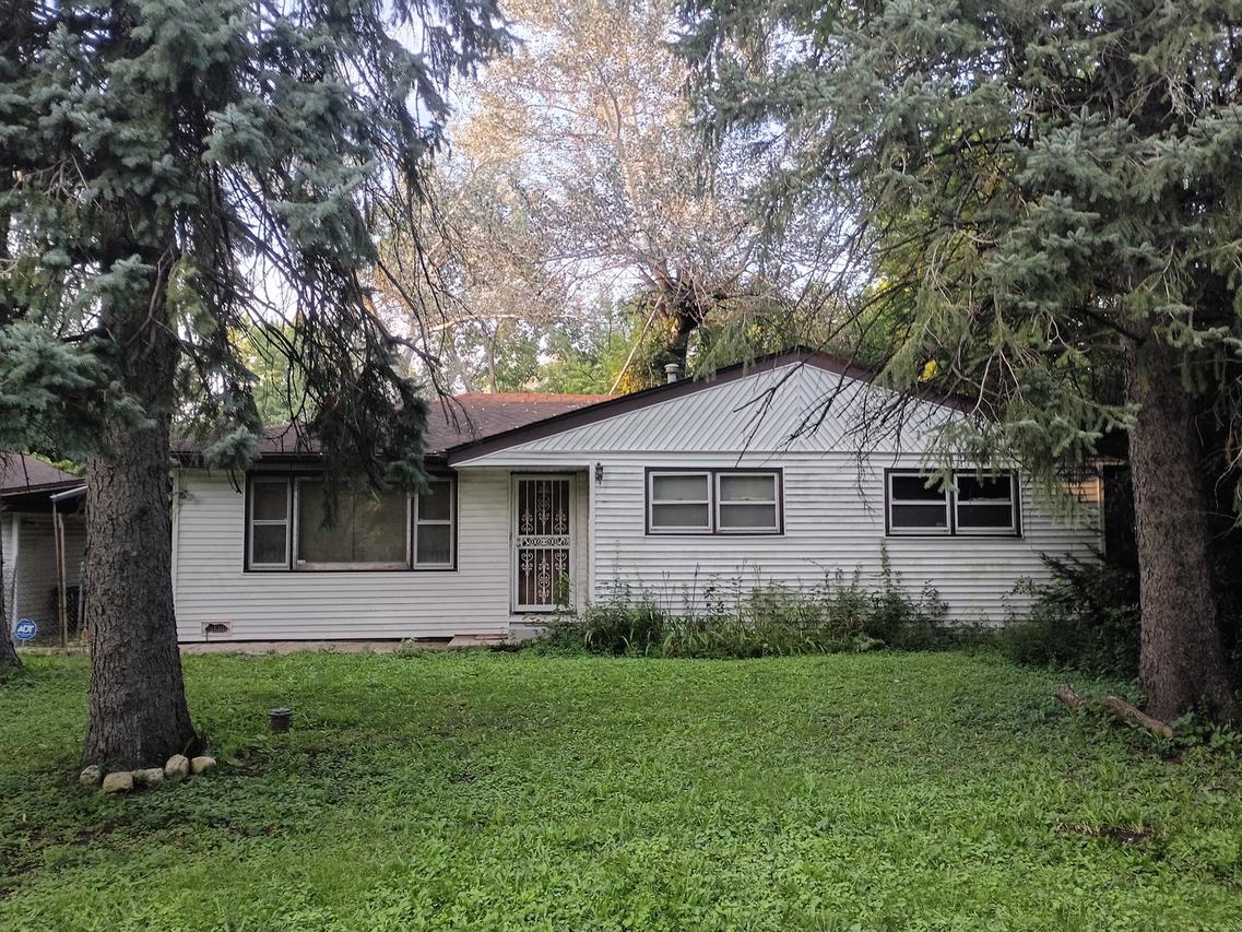 22W254 Irving Park Rd., Roselle, IL 60172