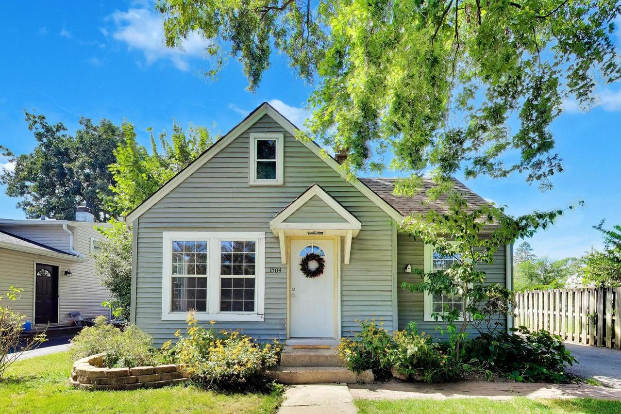 1504 North Ave., Round Lake Beach, IL 60073