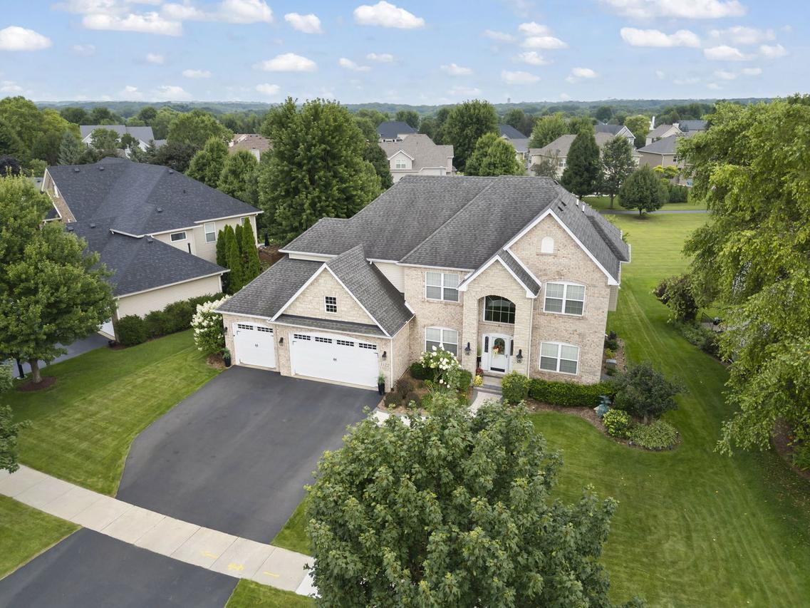 1122 Clearwater Dr., Yorkville, IL 60560