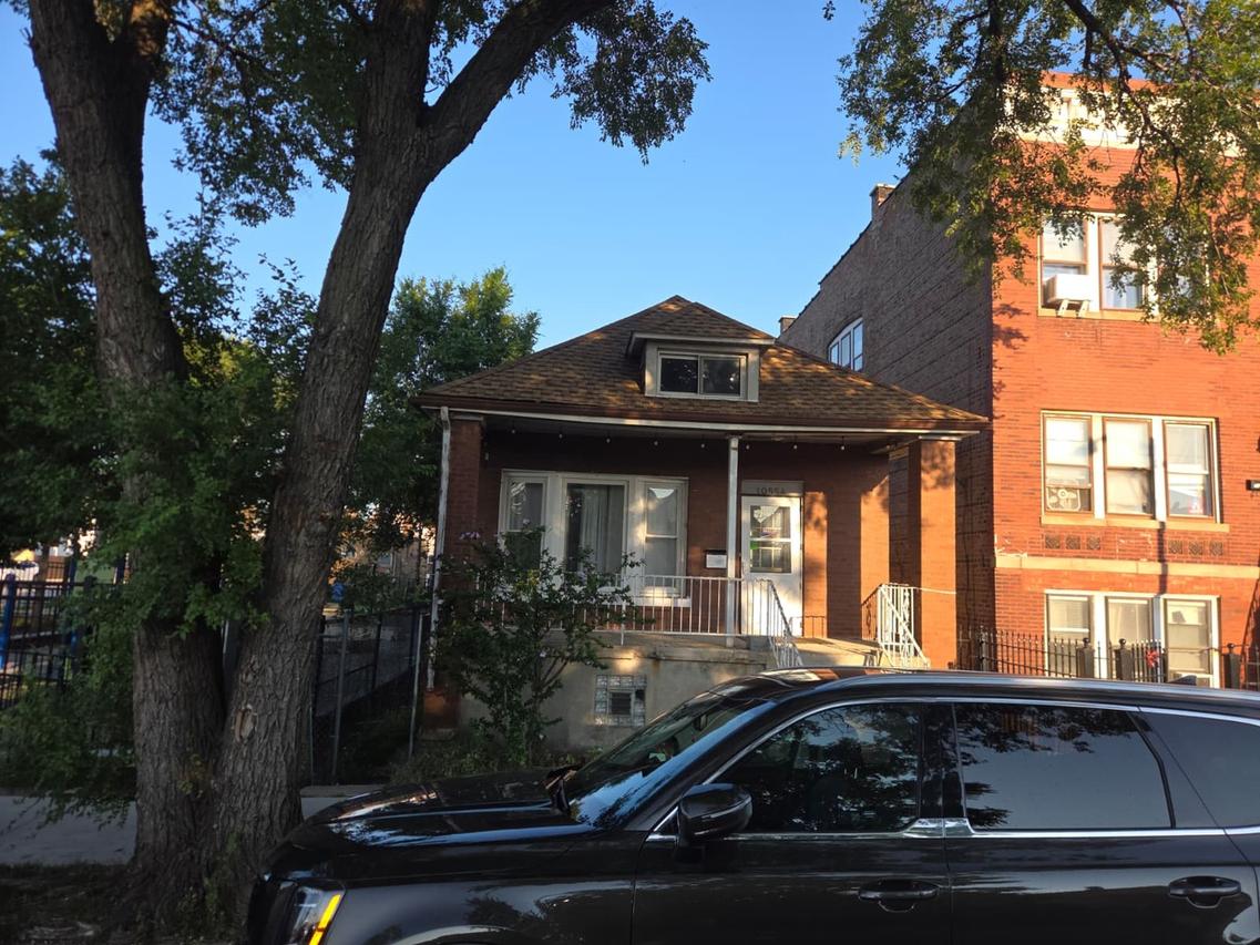 10554 S Avenue L St., Chicago, IL 60617