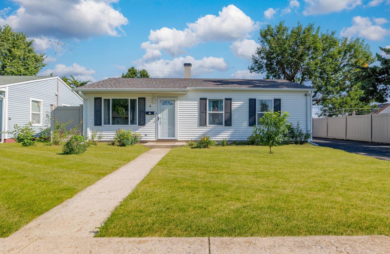 4 Arlington Dr., Romeoville, IL 60446