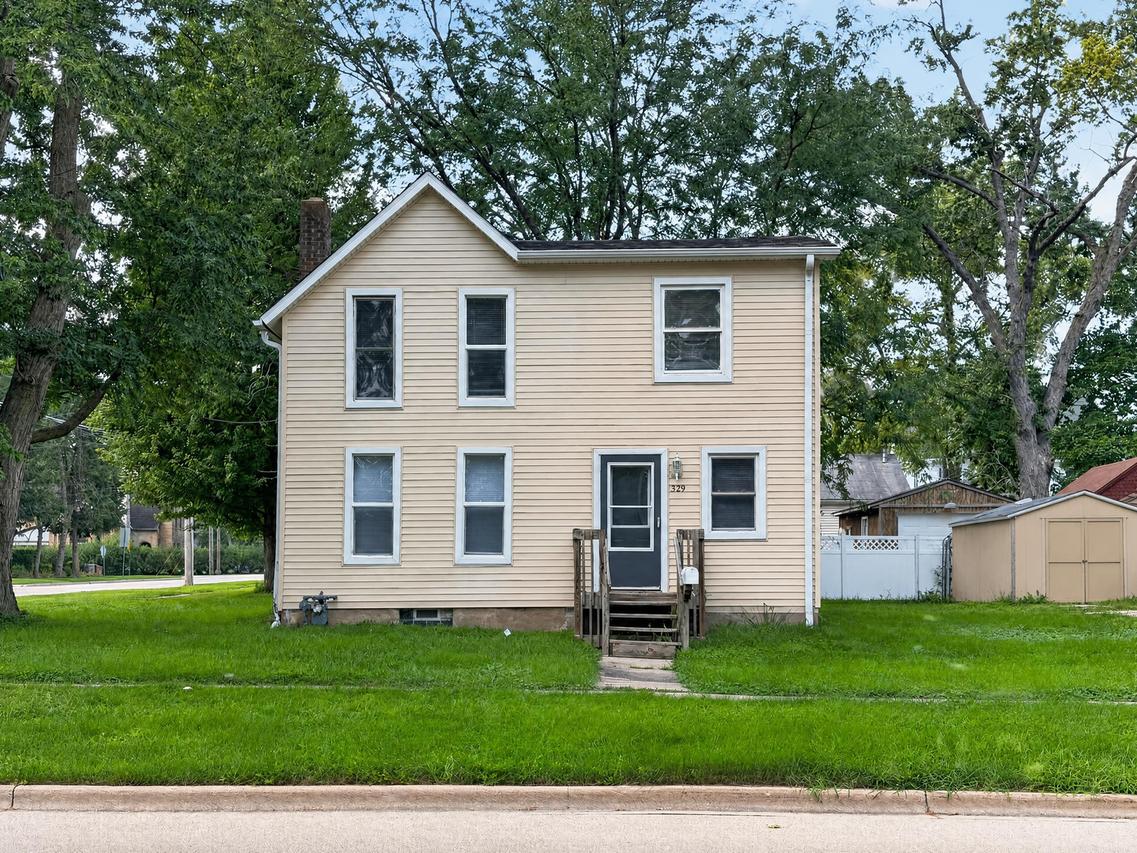 529 S Locust St., Sycamore, IL 60178
