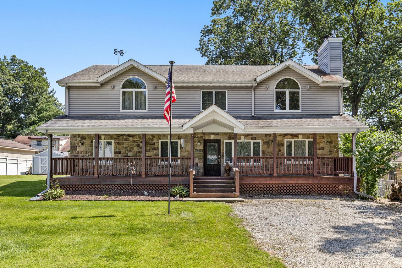 7N035 Smith St., South Elgin, IL 60177