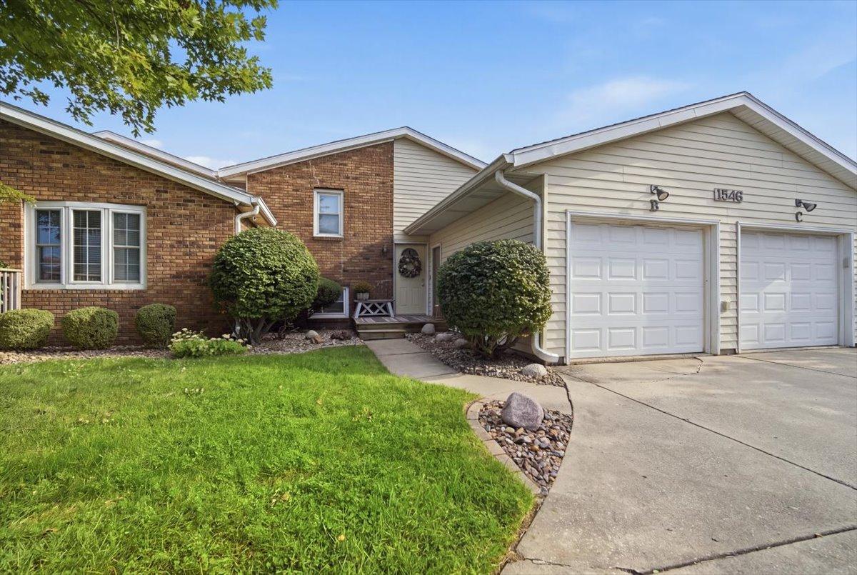1546 Hunt Dr. #B, Normal, IL 61761