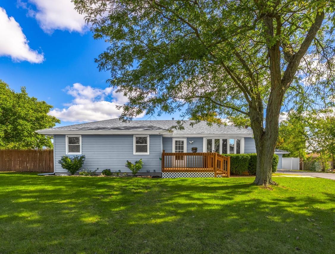 16105 S Leach Dr., Homer Glen, IL 60491
