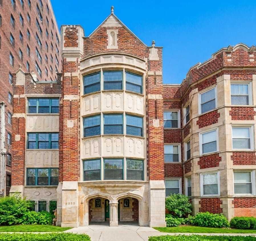 2363 E 70th St. #3, Chicago, IL 60649