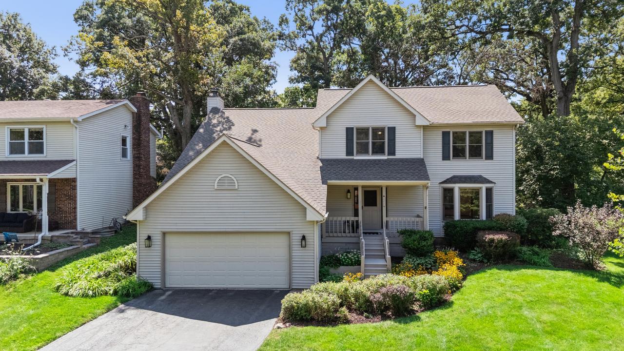 3123 Scenicwood Ln., Woodridge, IL 60517