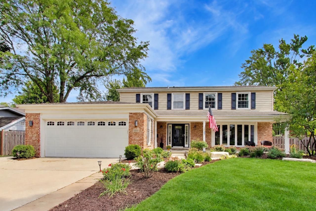 3331 Maple Leaf Dr., Glenview, IL 60026