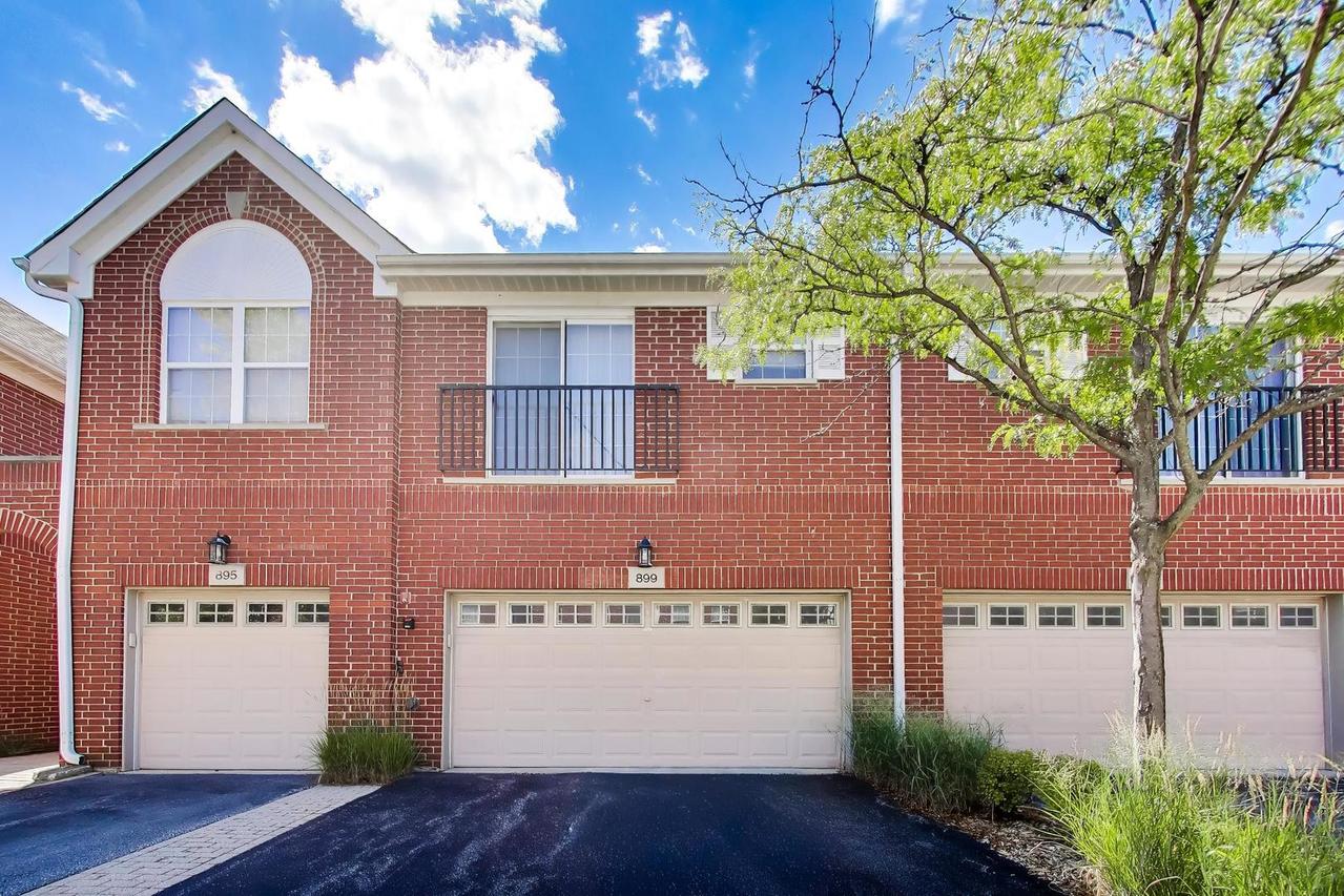 899 Bromley Pl., Northbrook, IL 60062