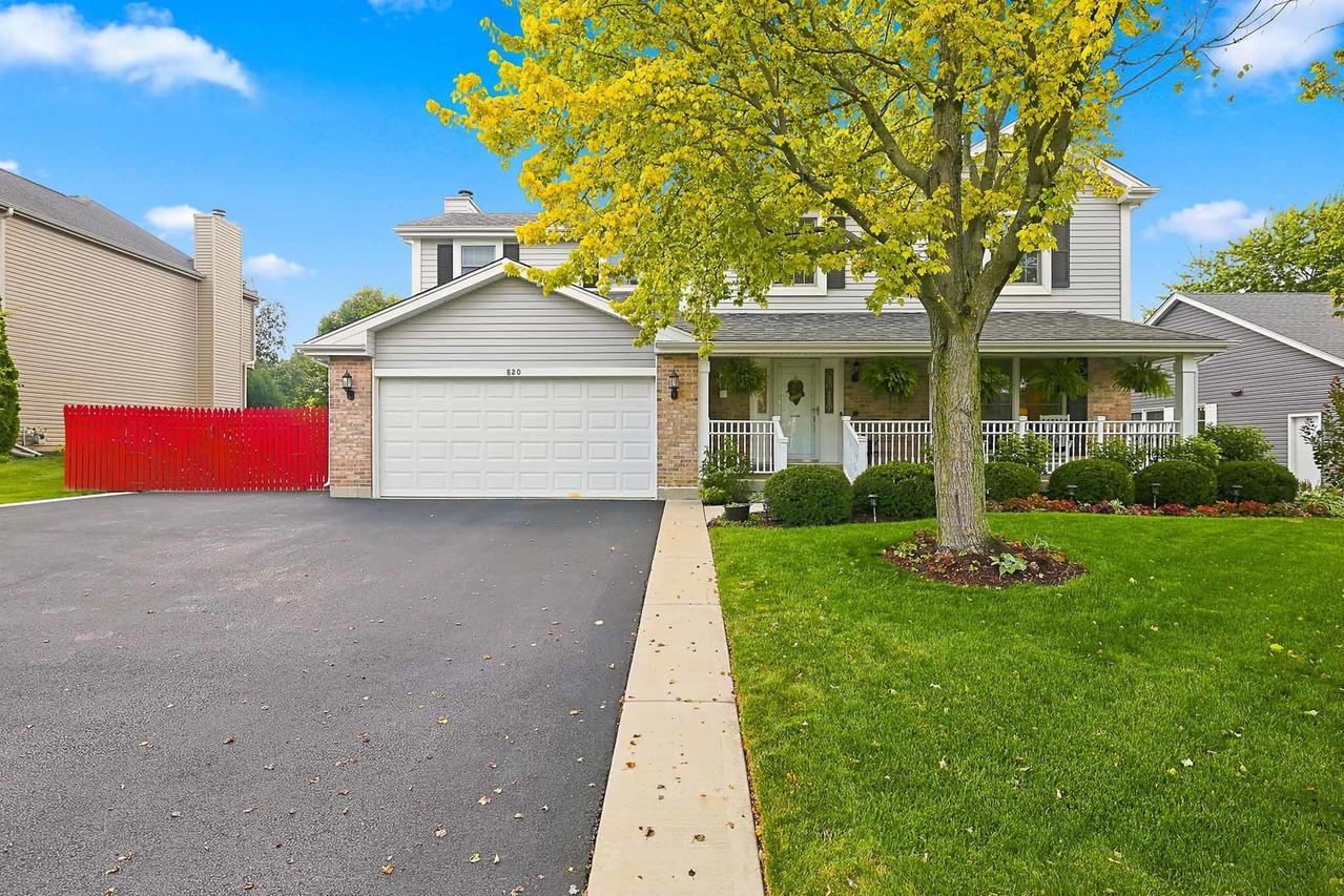820 Southwick Dr., Algonquin, IL 60102