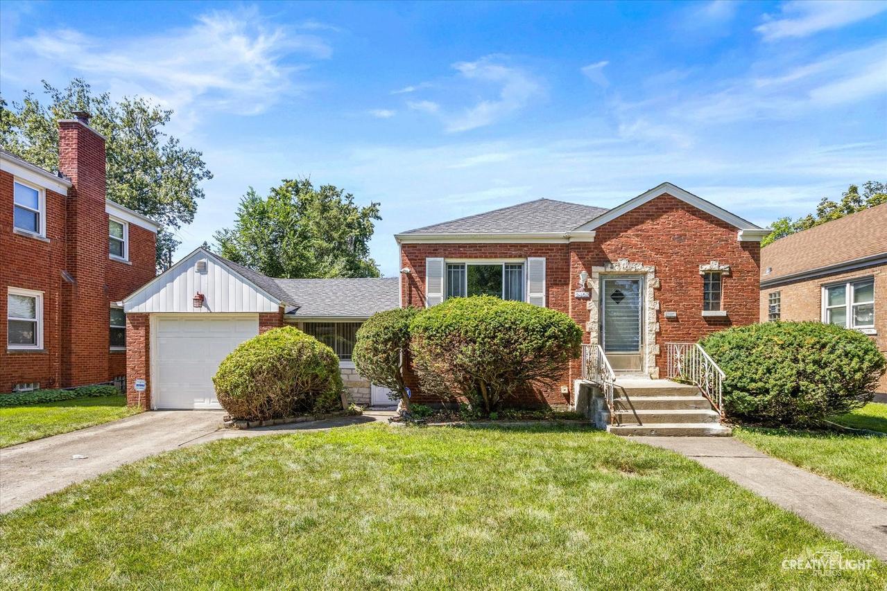 2408 S 4th Ave., North Riverside, IL 60546
