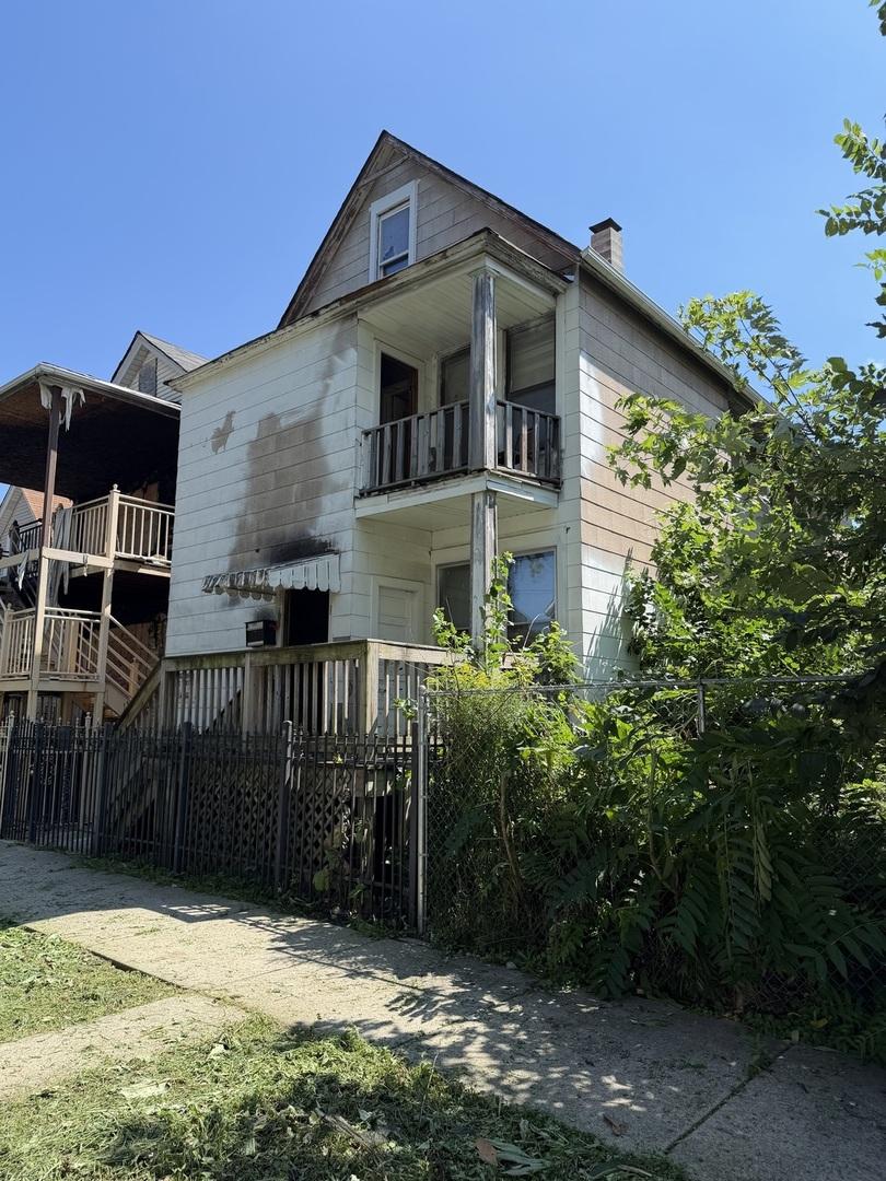 321 E 116th St., Chicago, IL 60628