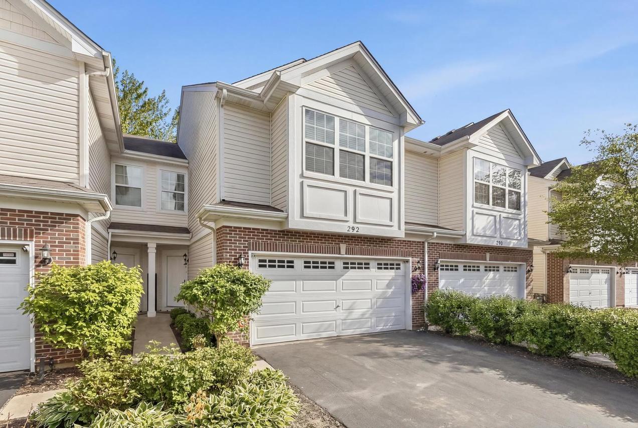 292 S Oak Creek Ln., Romeoville, IL 60446